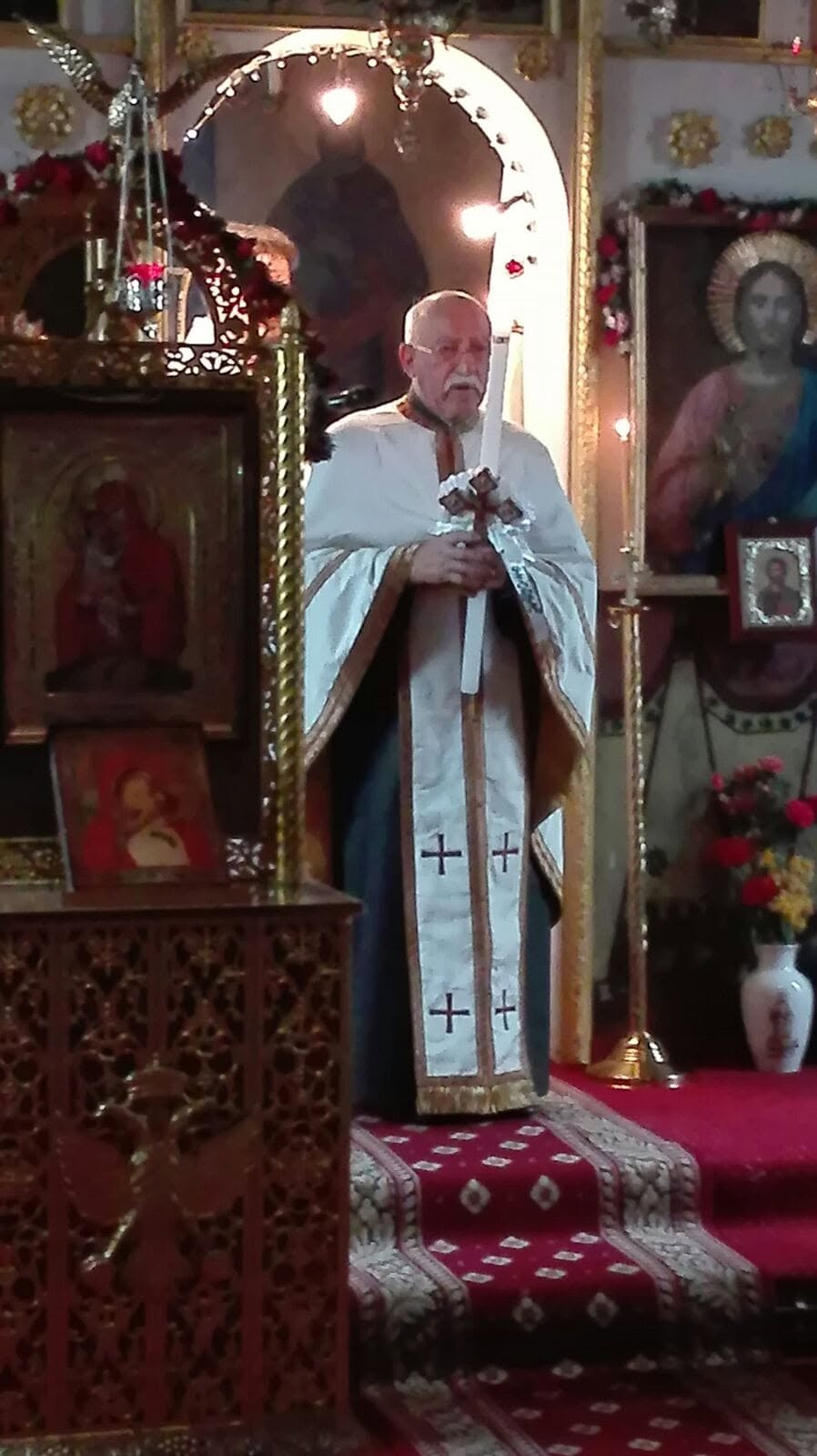 Pr. Victor Mănguță